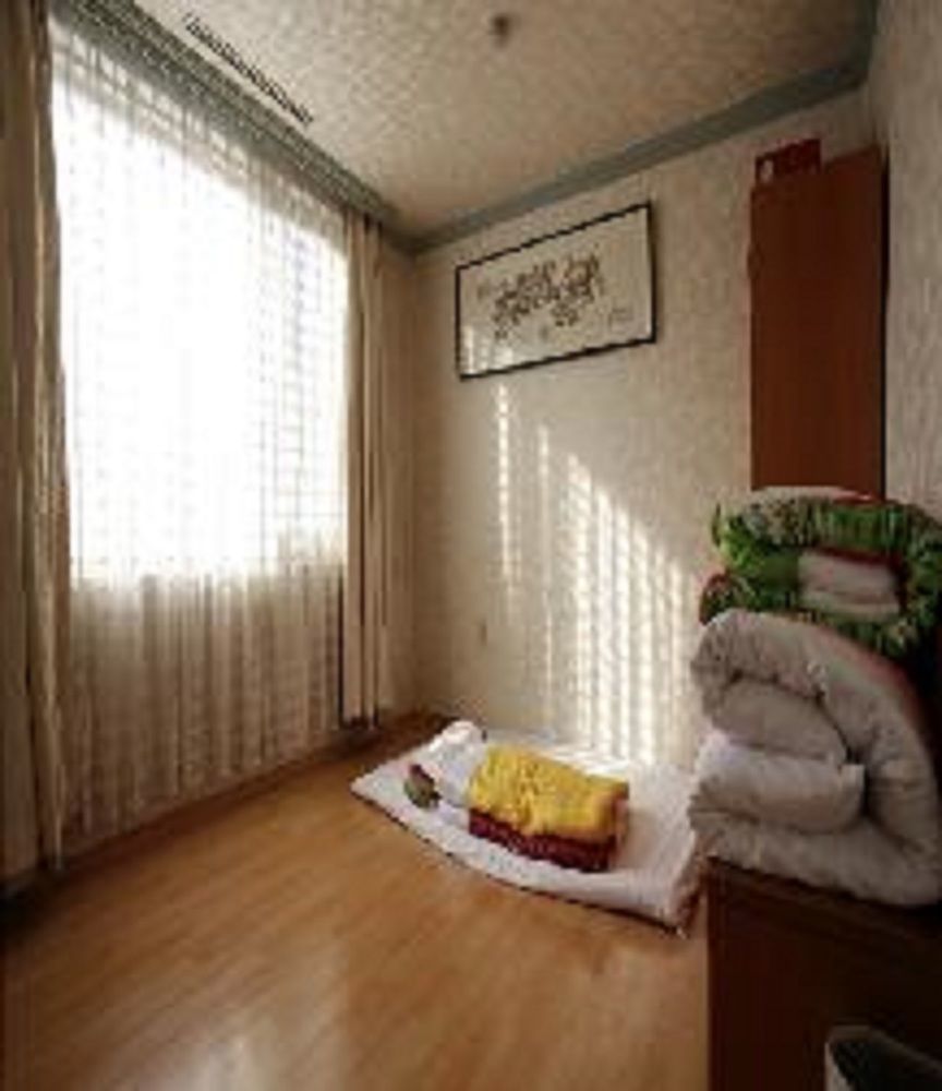 Geoje Tourist Hotel Екстериор снимка