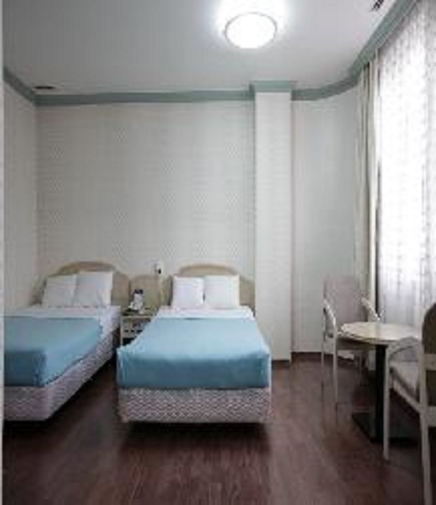 Geoje Tourist Hotel Екстериор снимка